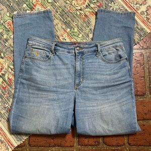 Gloria Vanderbilt Amanda 2.0 slim leg denim jeans